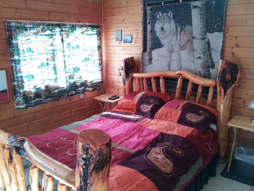 Steamboat Mountain Chalets Hotel Spillimacheen Стая снимка