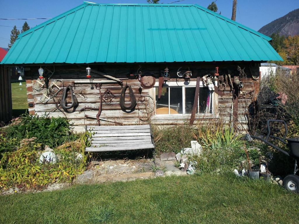 Steamboat Mountain Chalets Hotel Spillimacheen Екстериор снимка