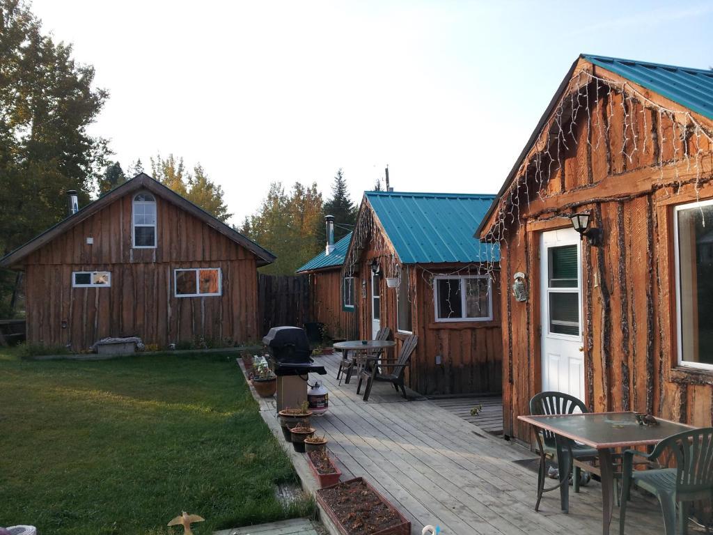 Steamboat Mountain Chalets Hotel Spillimacheen Екстериор снимка